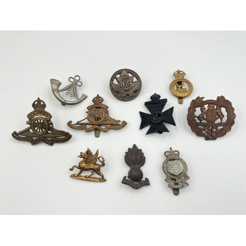 2183 - Ten military cap badges