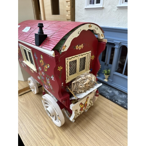 544 - A handmade and painted scratch built gypsy caravan - approx. 32cm high x 31cm long x 17cm deep