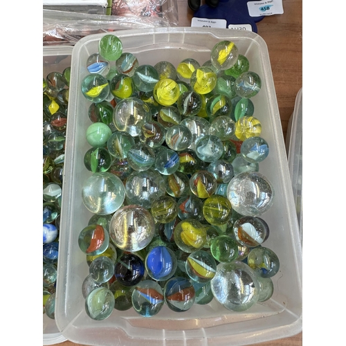 492 - A large collection of glass marbles