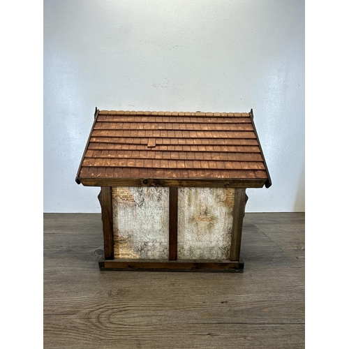 539 - A 2013 Roy Williams handmade Tudor style doll's house - approx. 47cm high x 51cm wide x 32cm deep