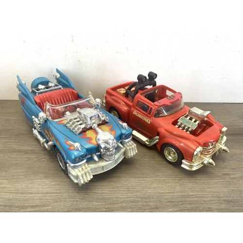 515 - A collection of diecast model vehicles to include Bburago, Matchbox, Maisto etc. together with two M... 