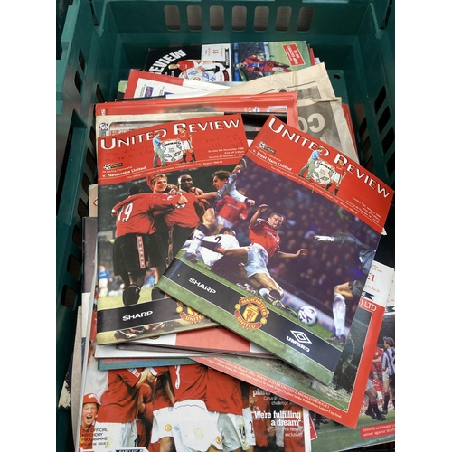 564 - A large collection of Manchester United matchday programmes to include Manchester United v AS Monaco... 