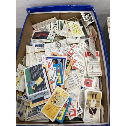 575 - A quantity of collectors cards to include Scientific Inventions and Discoveries, Will's Cigarettes, ... 