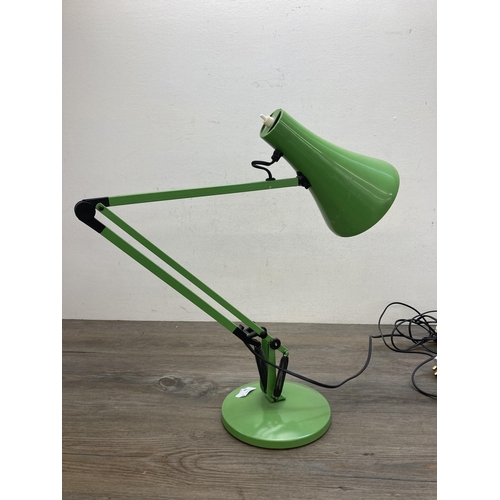 608 - A vintage Anglepoise model 90 green metal desk lamp