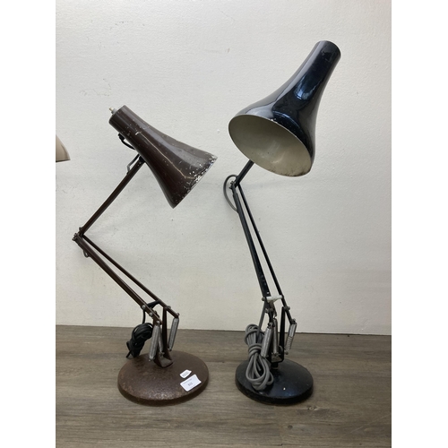 611 - Four vintage Anglepoise model 90 desk lamps