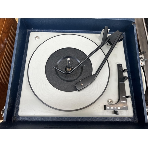 797 - A Fidelity Radio Co. Ltd. HF35 two valve four-speed autochanger portable record player