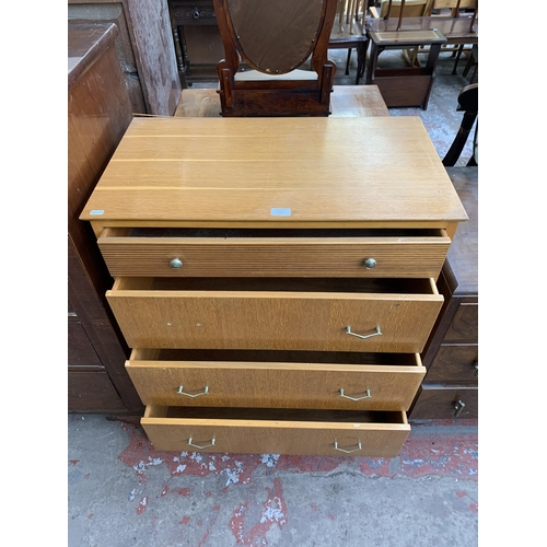 182 - A mid 20th century oak chest of drawers - approx. 98cm high x 75cm wide x 42cm deep