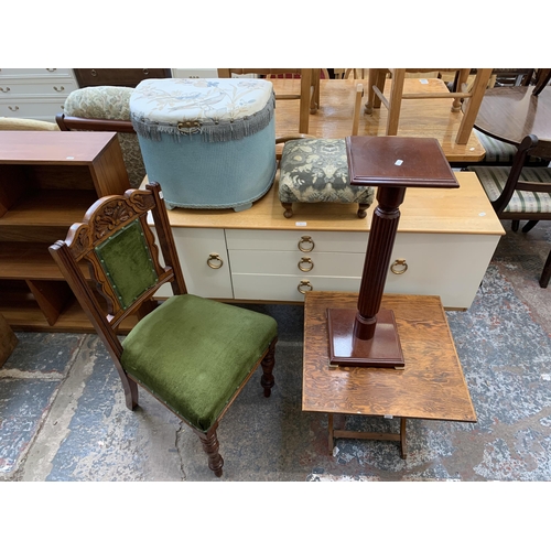 35 - Six pieces of house clearance furniture to include Schreiber oak and white painted dressing table, m... 