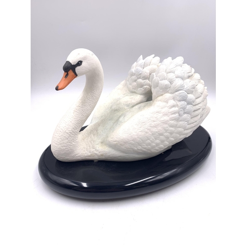 325 - A 1986 The Franklin Mint The Royal Swan fine bisque porcelain figurine by Ronald Van Ruyckevelt - ap... 