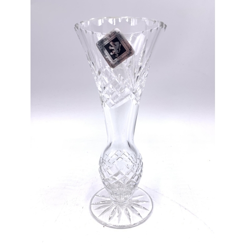 383 - A boxed Edinburgh International hand cut lead crystal vase - approx. 15.5cm high