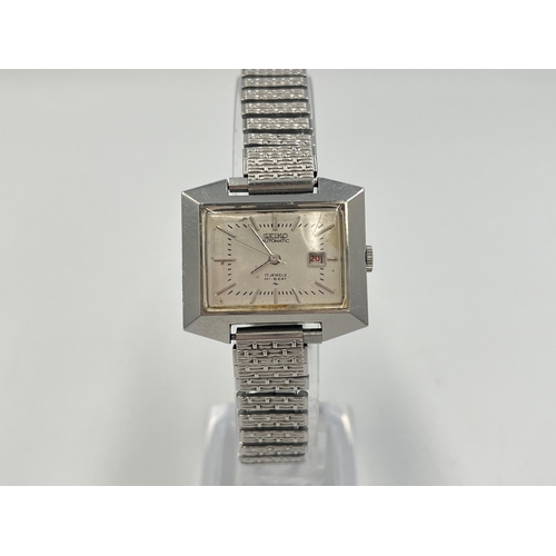 2225 - A 1970s Seiko automatic Hi-Beat lady's wristwatch