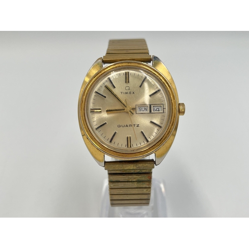 2231 - A 1970s Timex gold plated men's quartz wristwatch