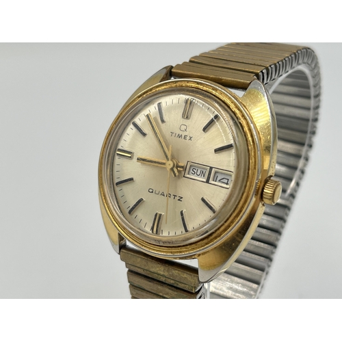 2231 - A 1970s Timex gold plated men's quartz wristwatch