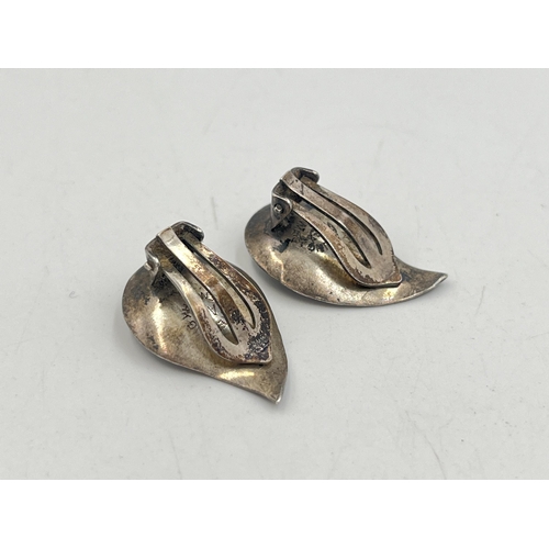 2269 - A pair of Aarre & Krogh Denmark sterling silver clip on earrings - approx. gross weight 5g