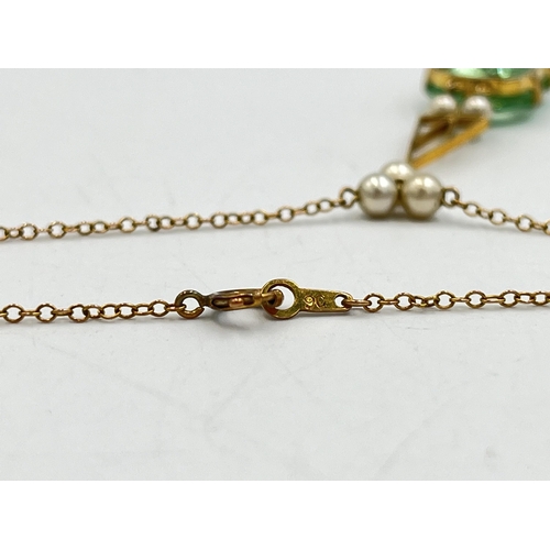 2274 - An Art Deco 9ct gold pearl and green paste pendant necklace - approx. gross weight 5.1g