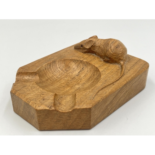 2304 - A Robert 'Mouseman' Thompson hand carved oak ashtray - approx. 3.5cm high x 10cm wide x 7.5cm deep