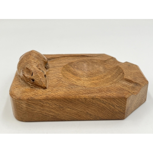 2304 - A Robert 'Mouseman' Thompson hand carved oak ashtray - approx. 3.5cm high x 10cm wide x 7.5cm deep