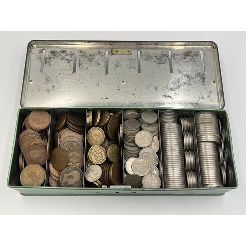 2346 - A change tin containing British pre-decimal coins to include 50% silver 1922, 1929, 1931, 1938, 1940... 