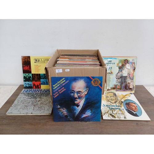 789 - A collection of vinyl records to include Earl 'Fatha' Hines, Lester Young, Eric Dolphy, Benny Goodma... 