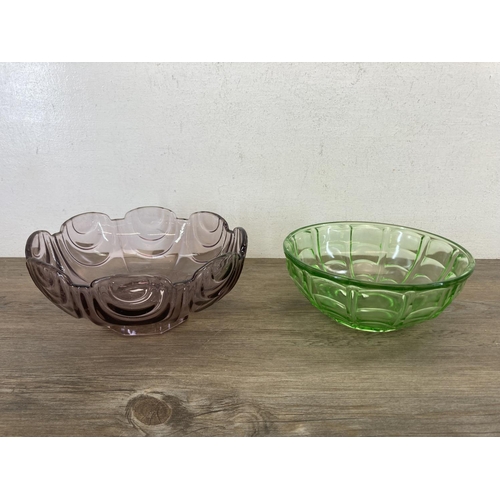 406 - Nine Art Deco Depression glass circular footed bowls - largest approx. 23cm diameter