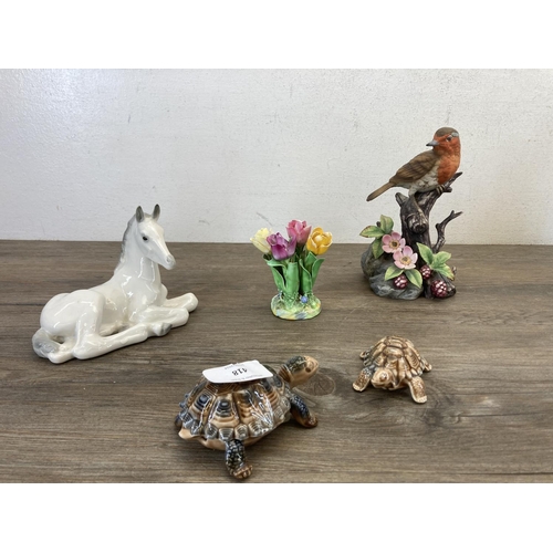 418 - Fourteen ceramic and resin figurines to include Capodimonte, Mavis Fox badger, USSR Lomonosov horse ... 