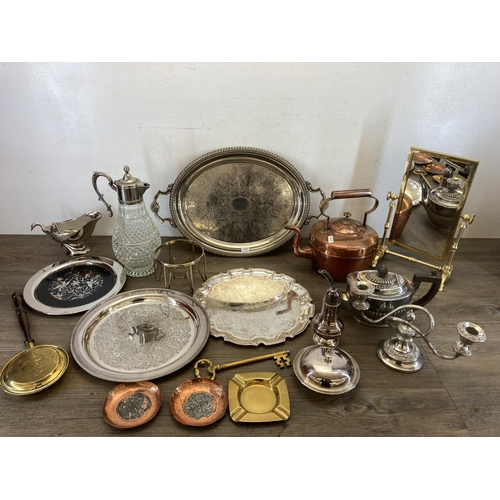 444 - A collection of antique and later metalware to to include Georgian style brass dressing mirror, EPNS... 