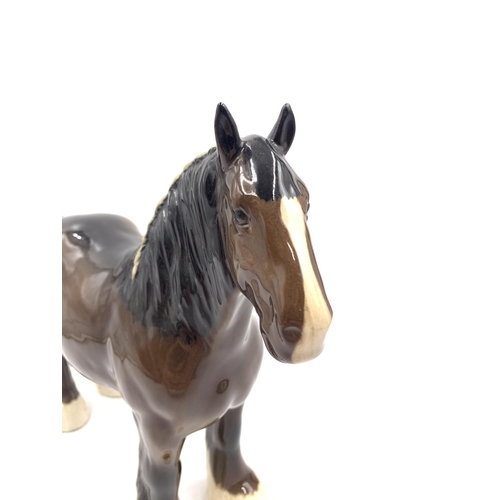 424 - A Royal Doulton brown gloss shire horse figurine - approx. 21cm high