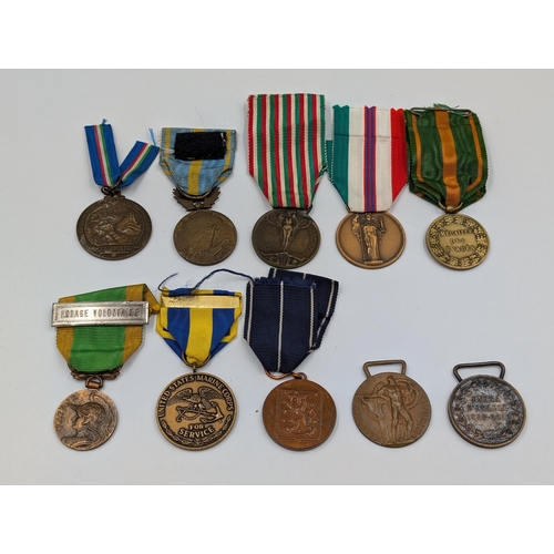 2157 - Ten various medals to include US Navy 1898 Spanish Campaign re-issue, WWI French Orient Campaign, It... 