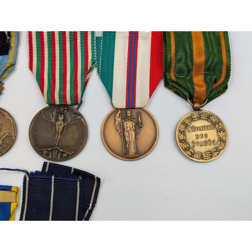 2157 - Ten various medals to include US Navy 1898 Spanish Campaign re-issue, WWI French Orient Campaign, It... 