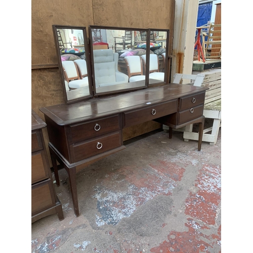 136 - A Stag Minstrel mahogany dressing table - approx. 128cm high x 152cm wide x 46cm deep