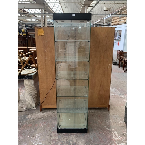 138 - A modern glass display cabinet with five shelves - approx. 192cm high x 52cm wide x 51cm deep