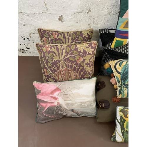 18 - Eleven various cushions to include William Morris pattern, handmade, mid century style etc.
