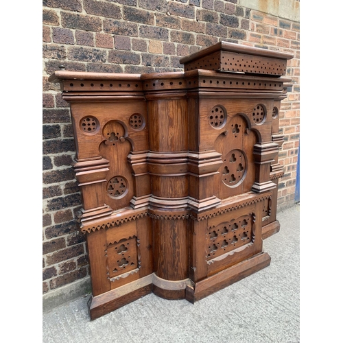 20 - A 19th century Gothic Revival pitch pine church altar/pulpit - approx. 157cm high x 190cm wide