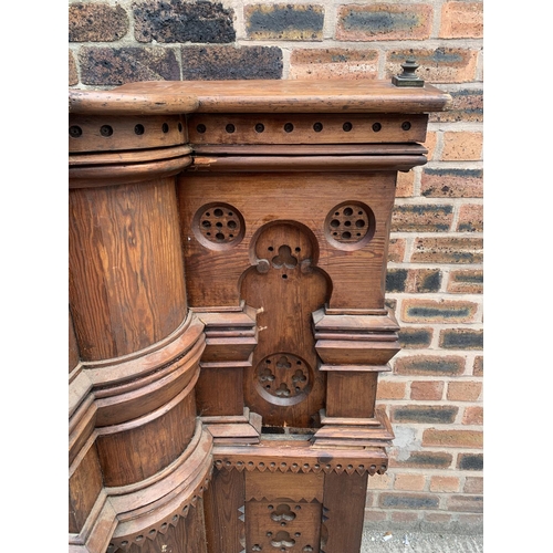 20 - A 19th century Gothic Revival pitch pine church altar/pulpit - approx. 157cm high x 190cm wide