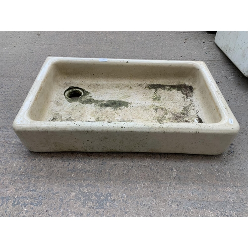 290 - An antique glazed Belfast sink - approx. 16cm high x 46cm wide x 77cm long