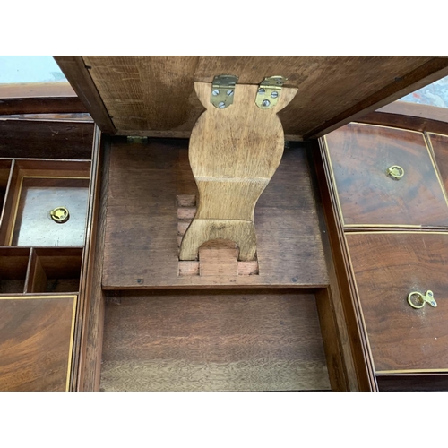 40 - A George III inlaid mahogany bow fronted chest of drawers with fitted interior - approx. 73cm high x... 