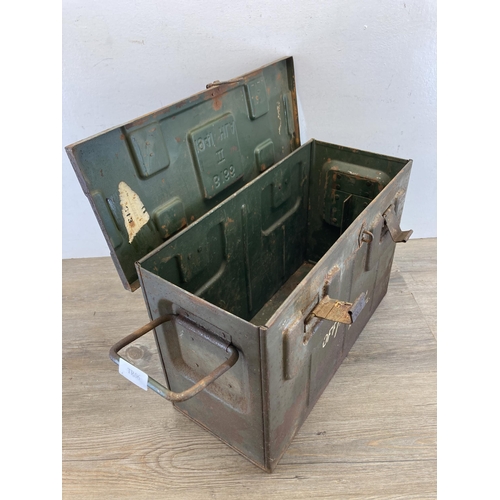 546 - A WWII military green metal ammunition box - approx. 34cm high x 49cm wide x 21.5cm deep