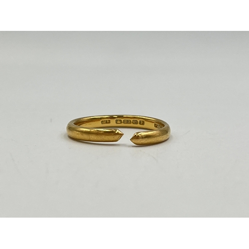 2013 - A hallmarked Birmingham 22ct gold wedding band for scrap - approx. gross weight 4g