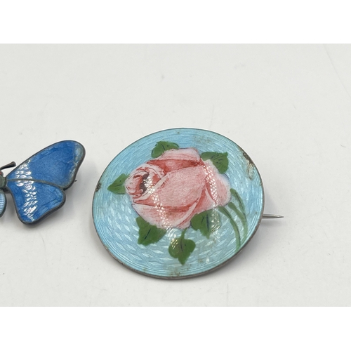 2019 - Three vintage pieces of jewellery, one .925 silver and enamel rose design circular brooch, one blue ... 