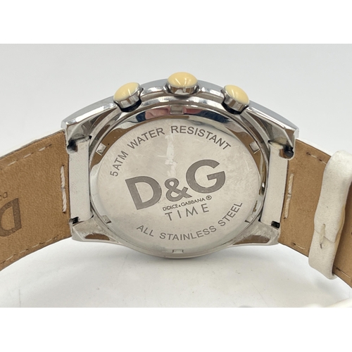 2037 - A Dolce & Gabbana Time stainless steel quartz unisex wristwatch