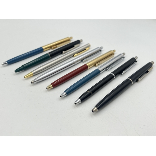 2061 - Eight Paper Mate retractable ballpoint pens