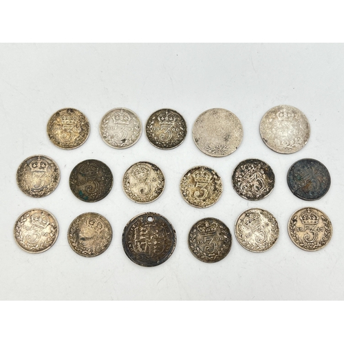 2086 - A collection of 92.5% silver British sixpences and threepences - approx. gross weight 26g