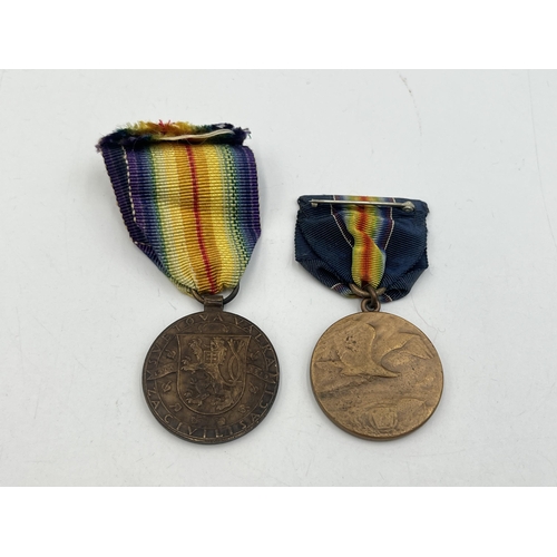 2101 - Two WWI medals, one Pennsylvania National Guard and one Czechoslovakian Victory