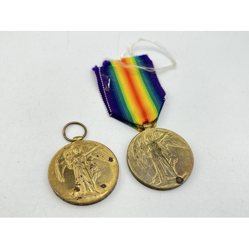 2113 - Two WWI British Victory medals, one presented to 402918 Spr. J. Copland R.E. and one presented to Gn... 