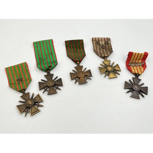 2117 - Five French Croix de Geurre medals, four WWI and one WWII