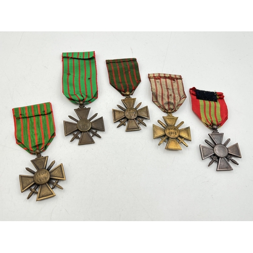 2117 - Five French Croix de Geurre medals, four WWI and one WWII