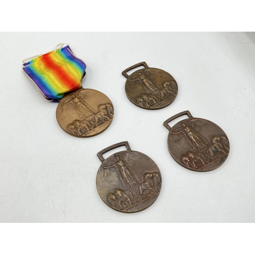 2137 - Four WWI Italian Victory medals