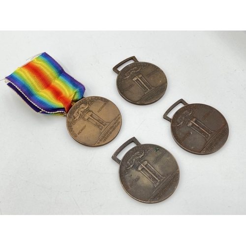 2137 - Four WWI Italian Victory medals