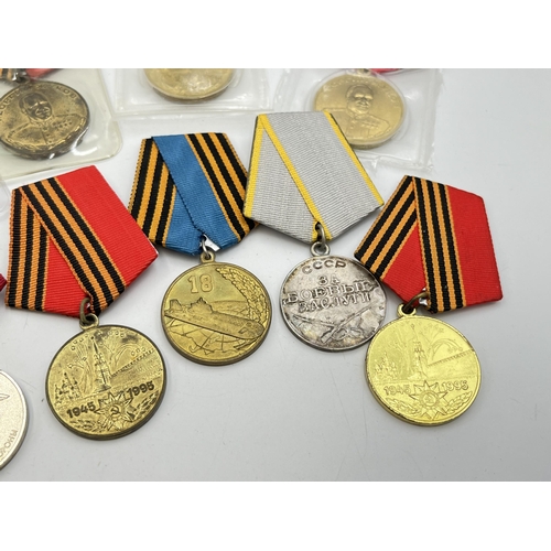 2141 - Ten USSR medals