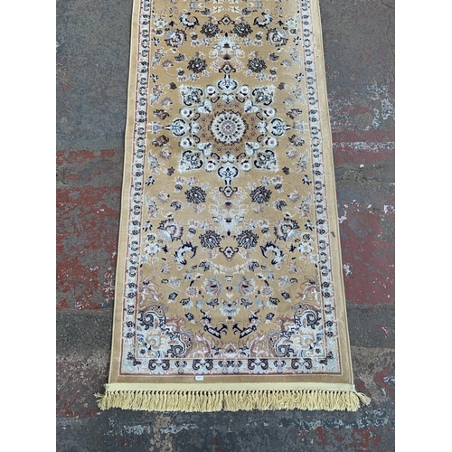 65 - A Glamour Carpets machine woven hall runner/rug made in Turkey - approx. 312cm x 78cm